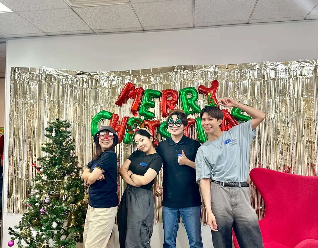 Students celebrating Christmas at Laurus Higher Education event